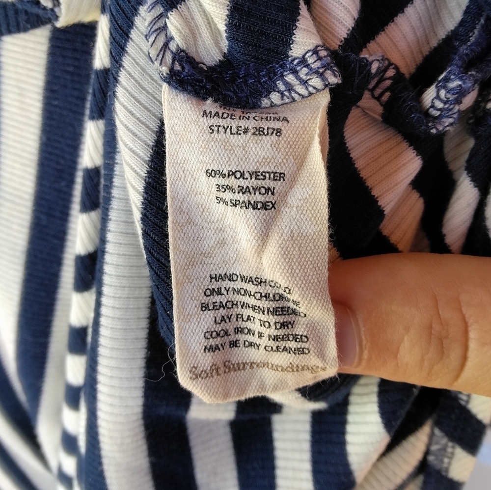 Soft Surroundings Striped Ribbed Navy & White Asymmetric Hem Dress Size Small - Picture 10 of 10